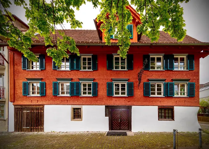 Crimson Cottage Apartments