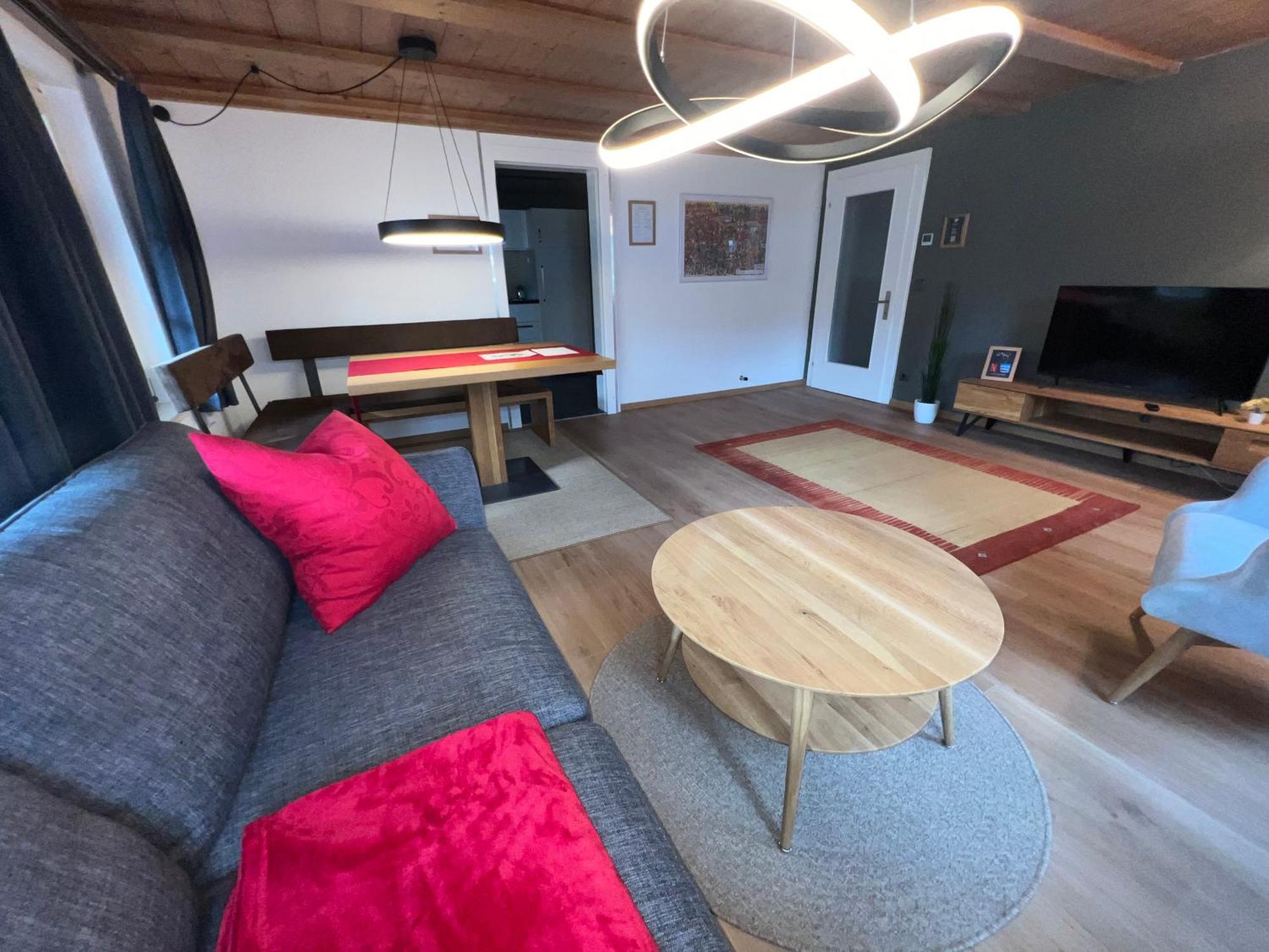 Crimson Apartment Dornbirn